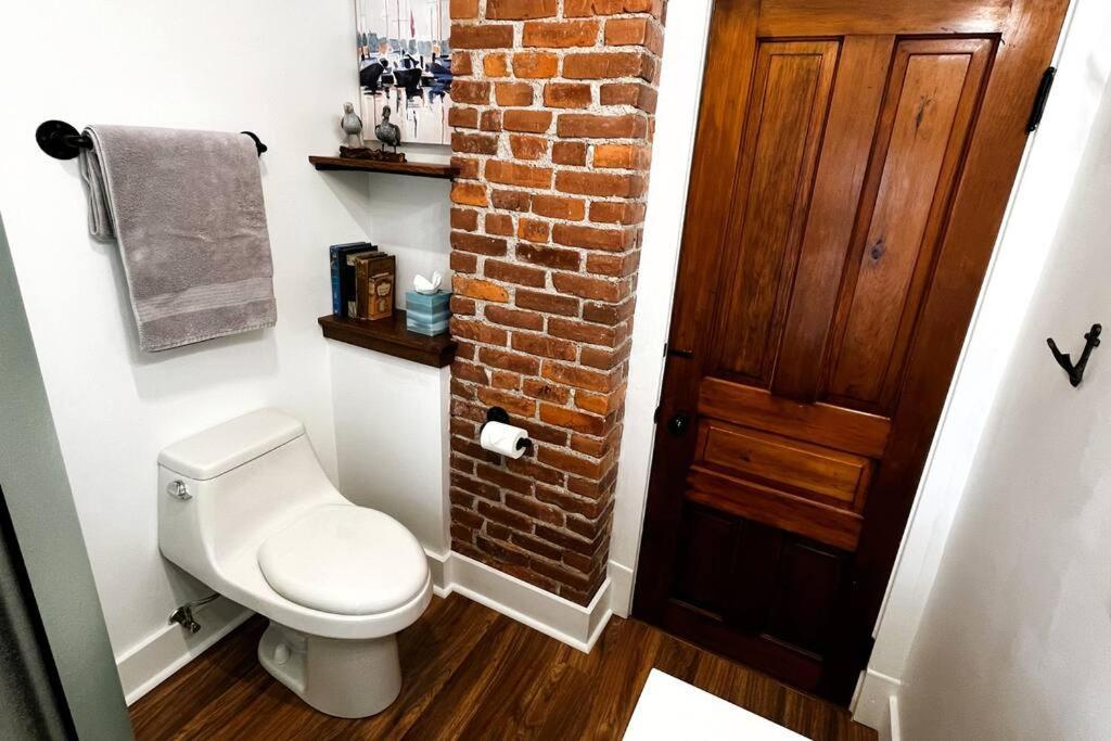 Fiesinger House - Private 3-Bd Unit In Historic Home, Downtown Sandusky Esterno foto